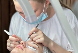 Наращивание ресниц 2300 рублей