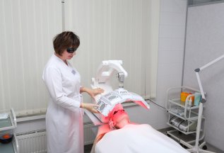 Дарим процедуру РЕВИКСАН к уходам и пилингам.