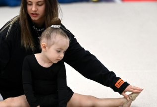 Художественная гимнастика для девочек от 3-х лет