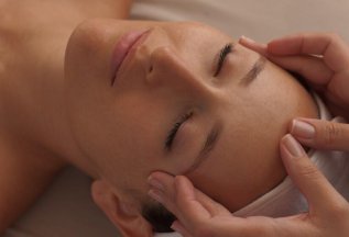 Освежающий тандем: массаж лица и криотерапия