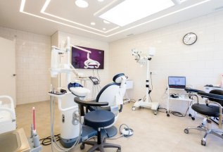 Имплантация временных коронок