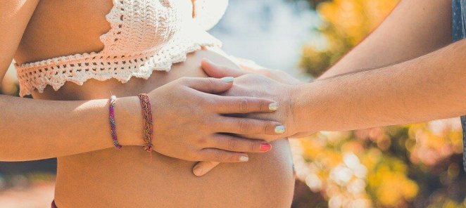 Лечение зубов для будущих мам со скидкой 15%