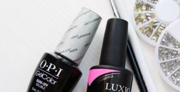 маникюр + гель лак LUXIO или OPI, снятие бесплатно -1290р