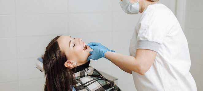 Имплантация зубов в Ижевске