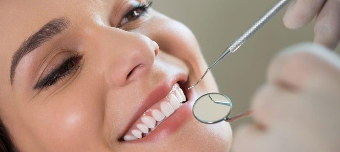 Скидка 10% на лечение зубов в выходные дни
