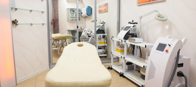 Премиальное ламинирование ресниц + ботокс-2800 руб