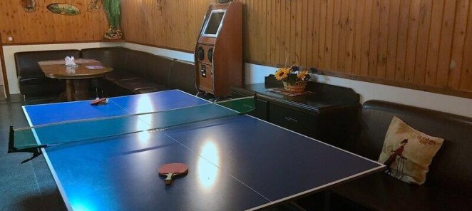 В День рождение бутылка шампанского в подарок!