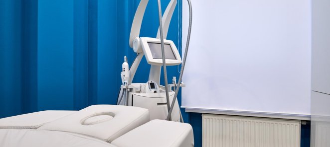 Покрытие лаком (основа, лак, закрепитель, сушка) 600 ₽