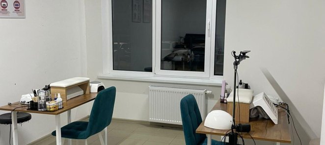 Мастер и инструктор по моделированию ногтей с нуля!
