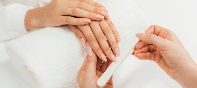 «Летнее обновление ногтей». Скидка 20% новым клиентам