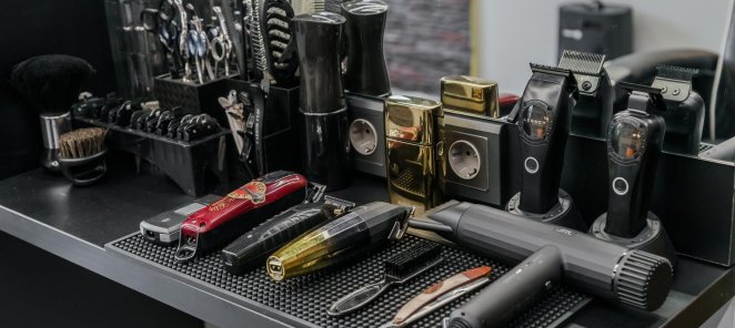 Стрижка + коррекция бороды 3 800 ₽