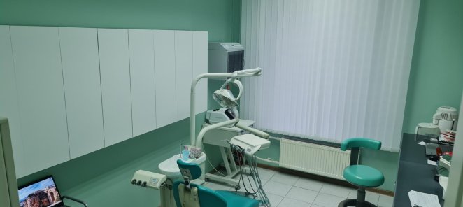 Профессиональная комплексная чистка зубов 5500 рублей