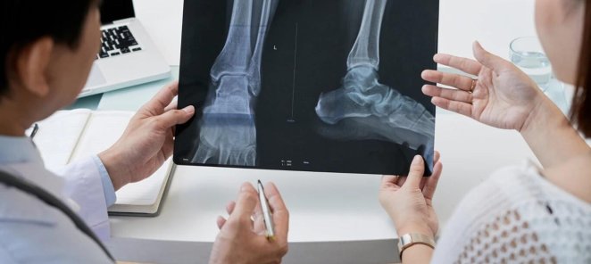 Консультация травматолога в выходные со скидкой 10%