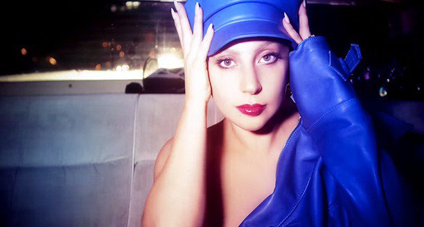 Леди Гага для Shiseido