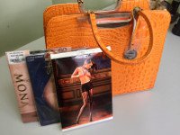 1 место — Оранжевая большая кожаная сумка и набор колготок