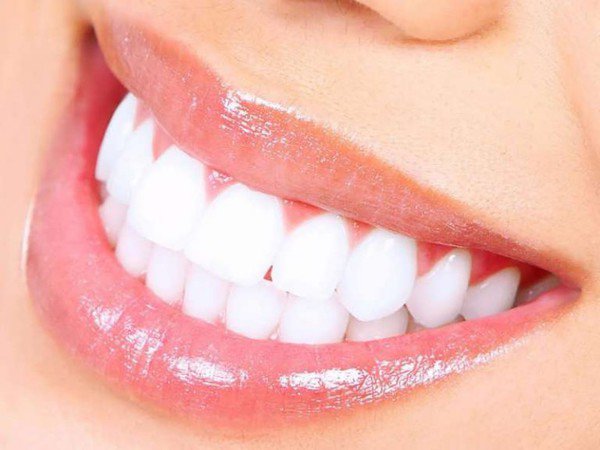 Несъемное протезирование зубов со скидкой до 40% в VivaDent