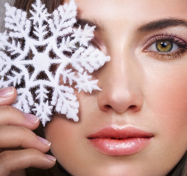 10 косметологических процедур, которые стоит провести на Новогодних каникулах