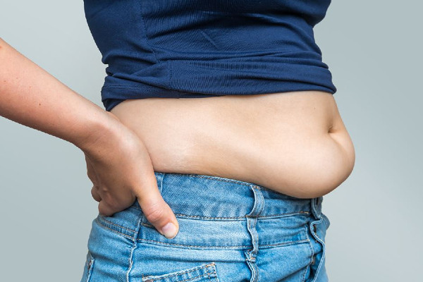 Диетологи рассказали, как быстро убрать жир с живота