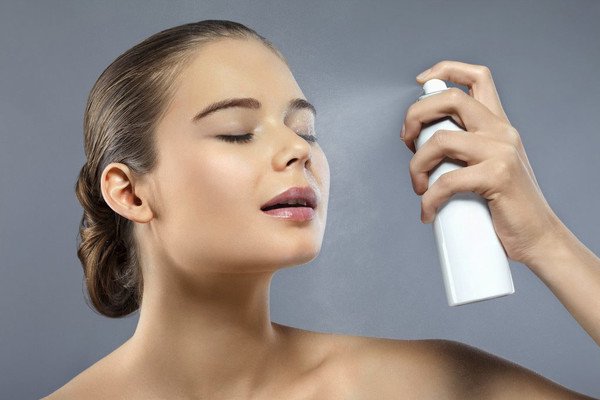 6 средств, которые сохранят ваш макияж в жаркую погоду