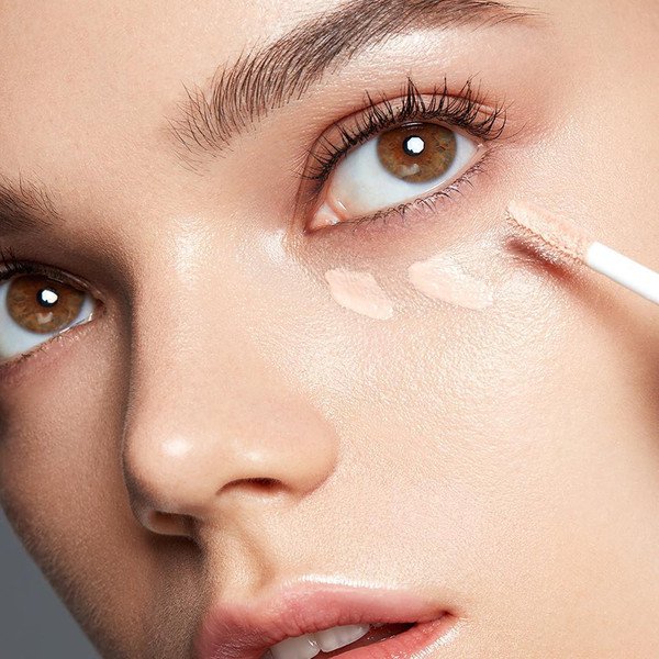 6 простых приемов макияжа против усталого взгляда