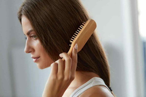 Популярный салонный уход за волосами: плюсы и минусы процедур