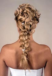 Плетение кос в салоне красоты UV club – 600 рублей