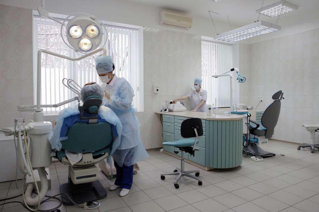 Стоматологическая поликлиника 3 томск официальный сайт Покрытие зуба защитным лаком Томск Барнаульская