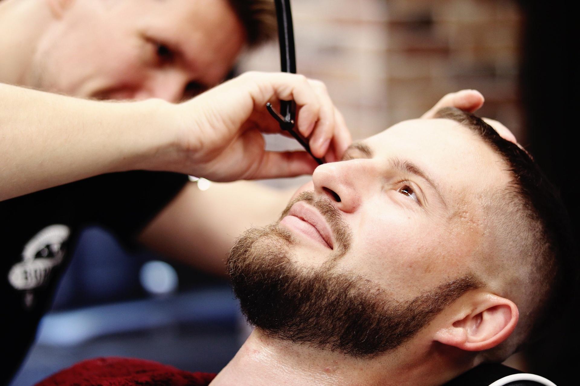 Мужская стрижка бороды barbershop
