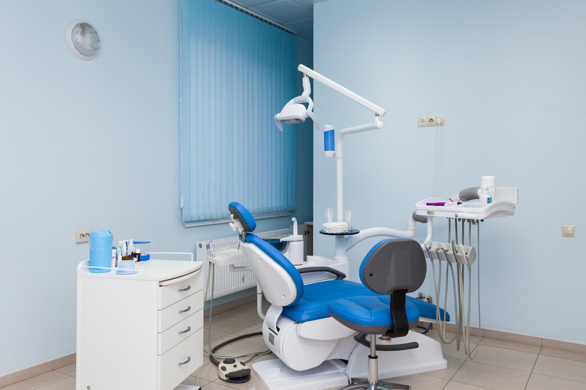 Стоматология на красной телефон. Стоматология Дедовск. Ваша стоматология. Ваш стоматолог. Стоматология Краснодар.