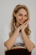 Довжук Оксана