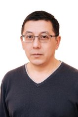Тен Роберт Романович