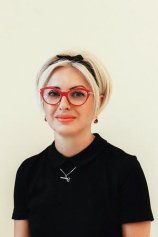 Постникова Элина