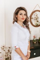 Попова Елена Олеговна