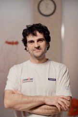 Акопов Марат