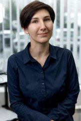Попова Елена