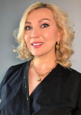 Поникарова Елена