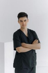 Холиков Азиз Акмалович